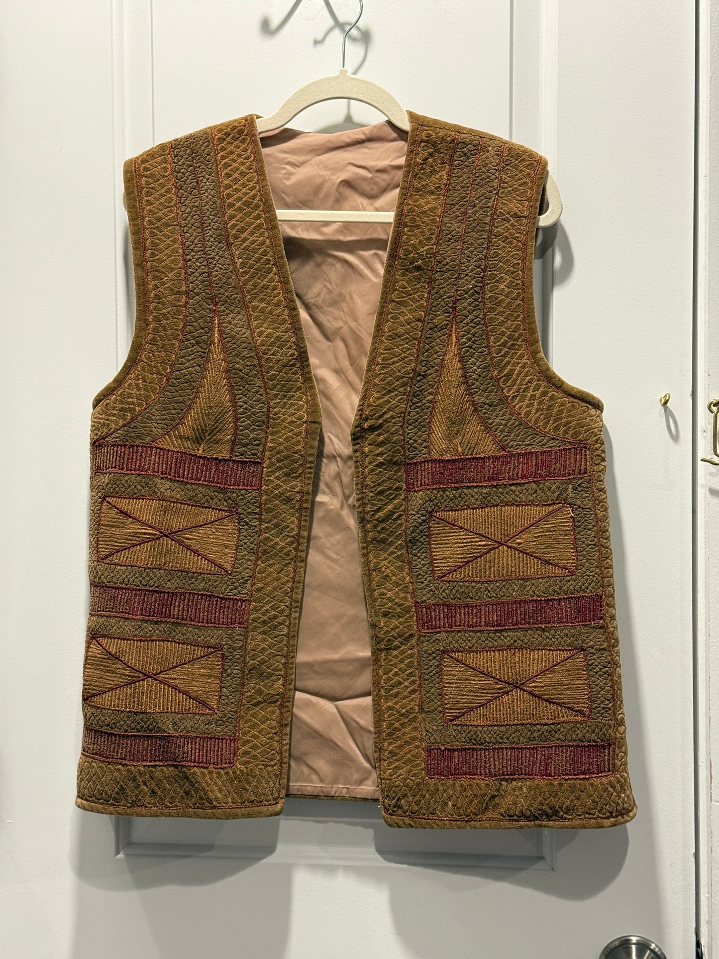 LSV 1970s Handmade embroidered velvet vest fits M-L