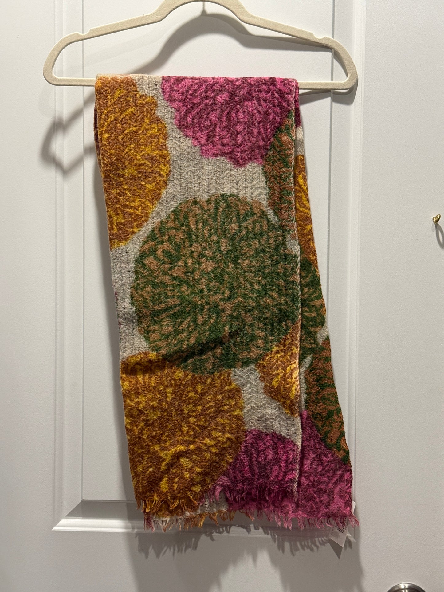 LSV Vtg Multicolored open weave wool blend scarf fringe