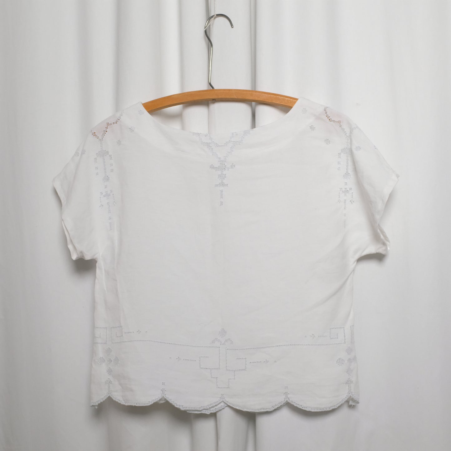 Upcycled linen + crochet tablecloth boxy tee