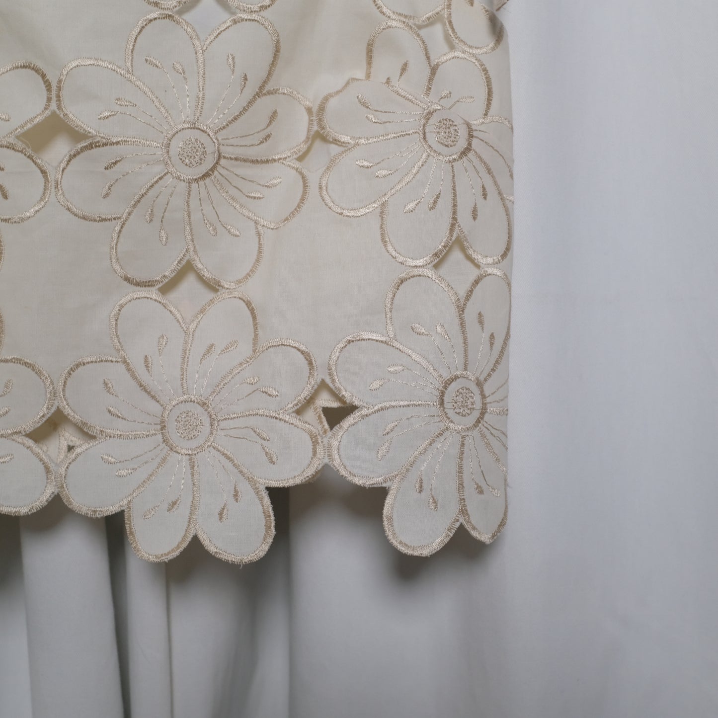 Upcycled flower runner boxy crop top (S)