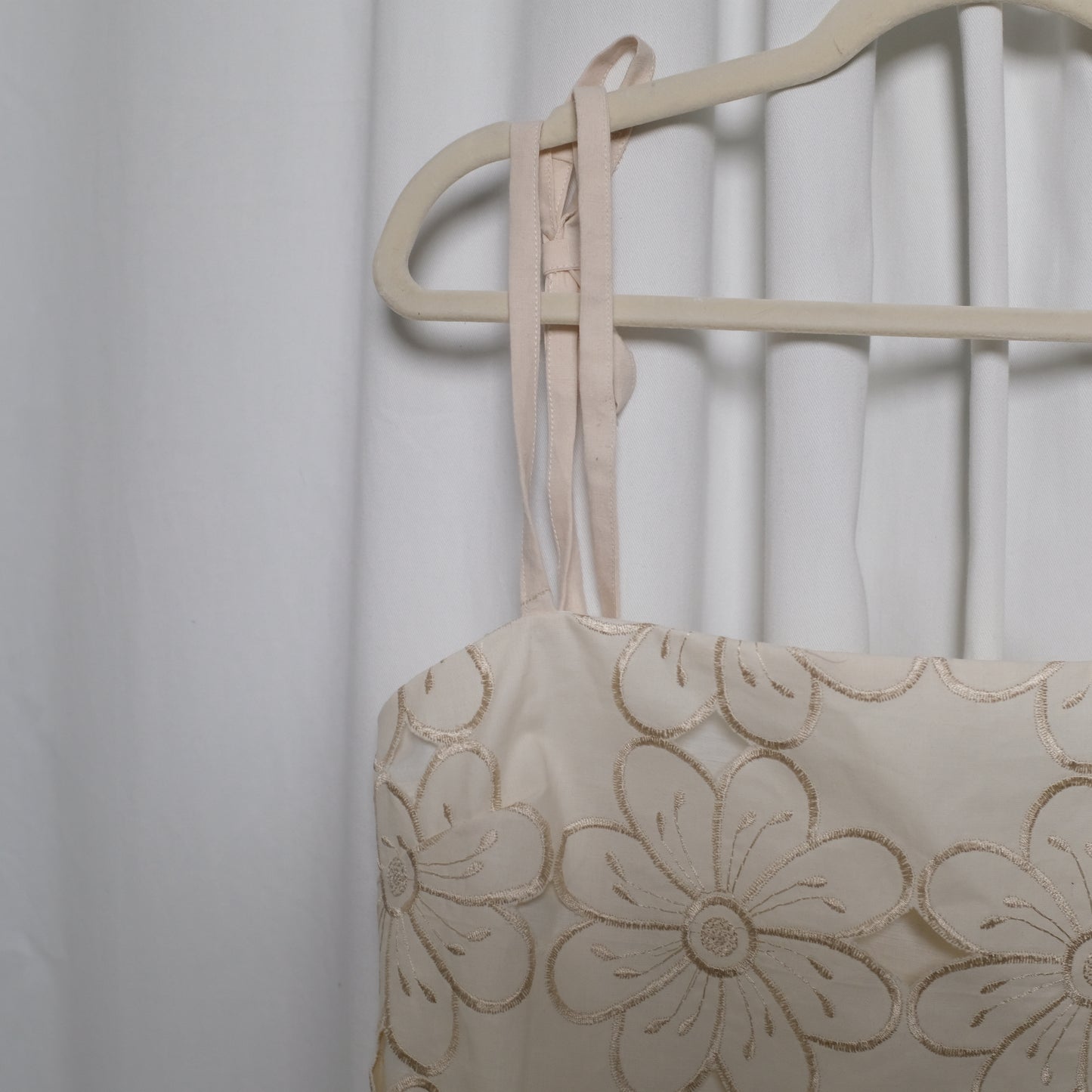 Upcycled flower runner boxy crop top (S)