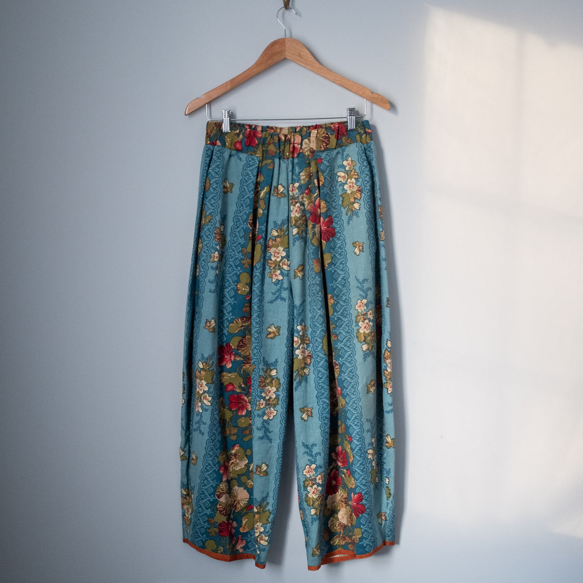 Fall Barrel Pant - Lively Floral (Size 2)
