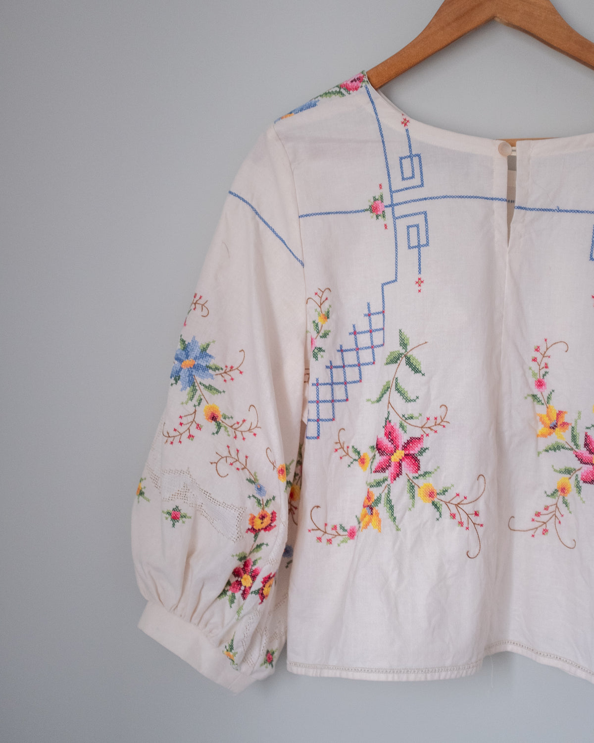 Puff Sleeve Blouse - Floral Needlepoint (Size 3)