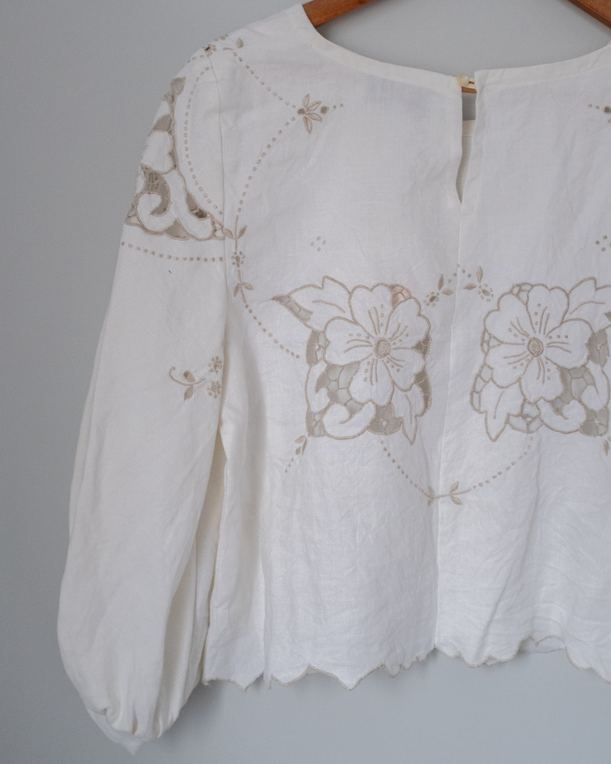 Puff Sleeve Blouse - Cream Linen Floral (Size 2)