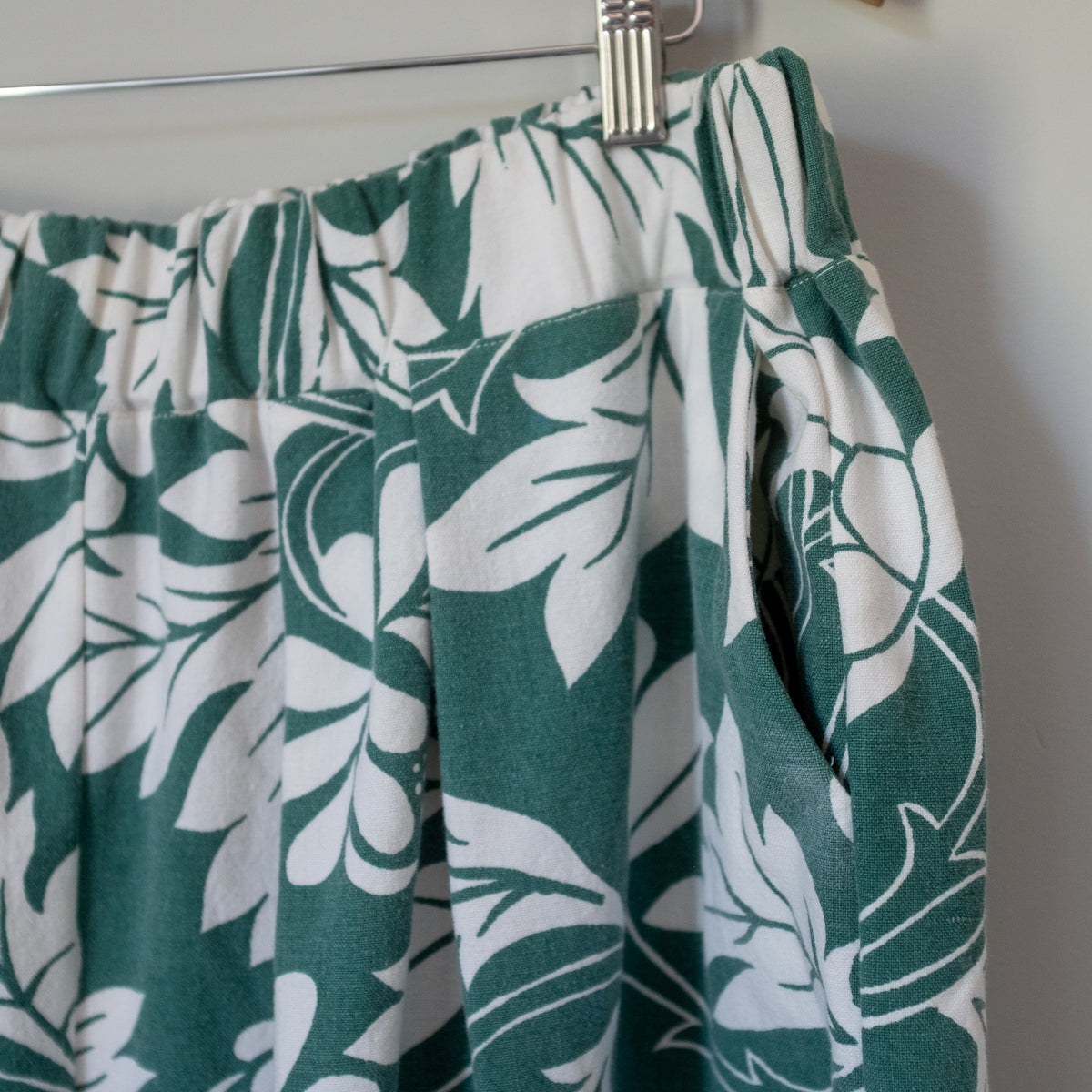 Summer Barrel Pant - Washed Green Floral