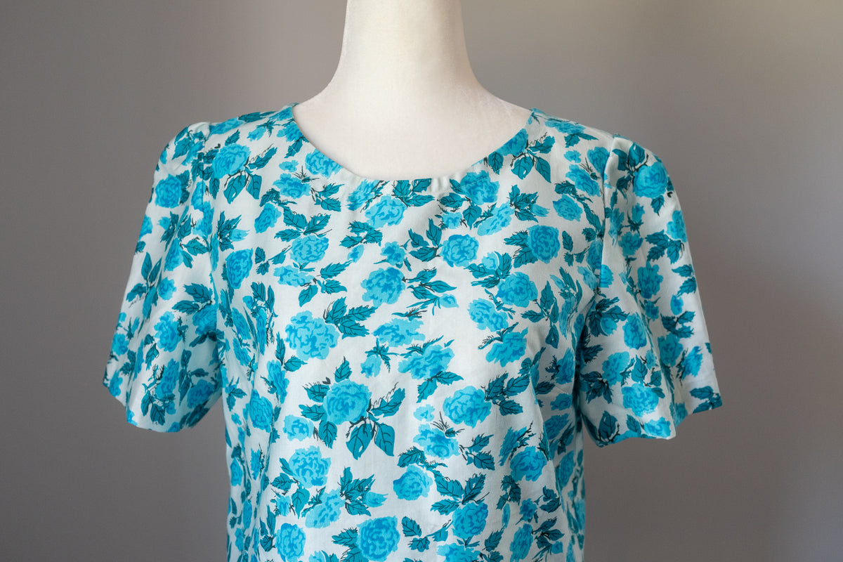 Summer Cropped Blouse - Blue Rose Floral