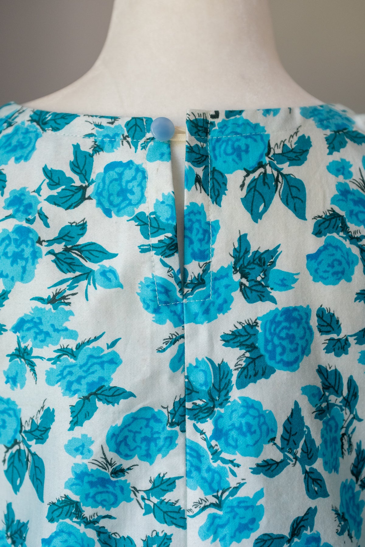 Summer Cropped Blouse - Blue Rose Floral